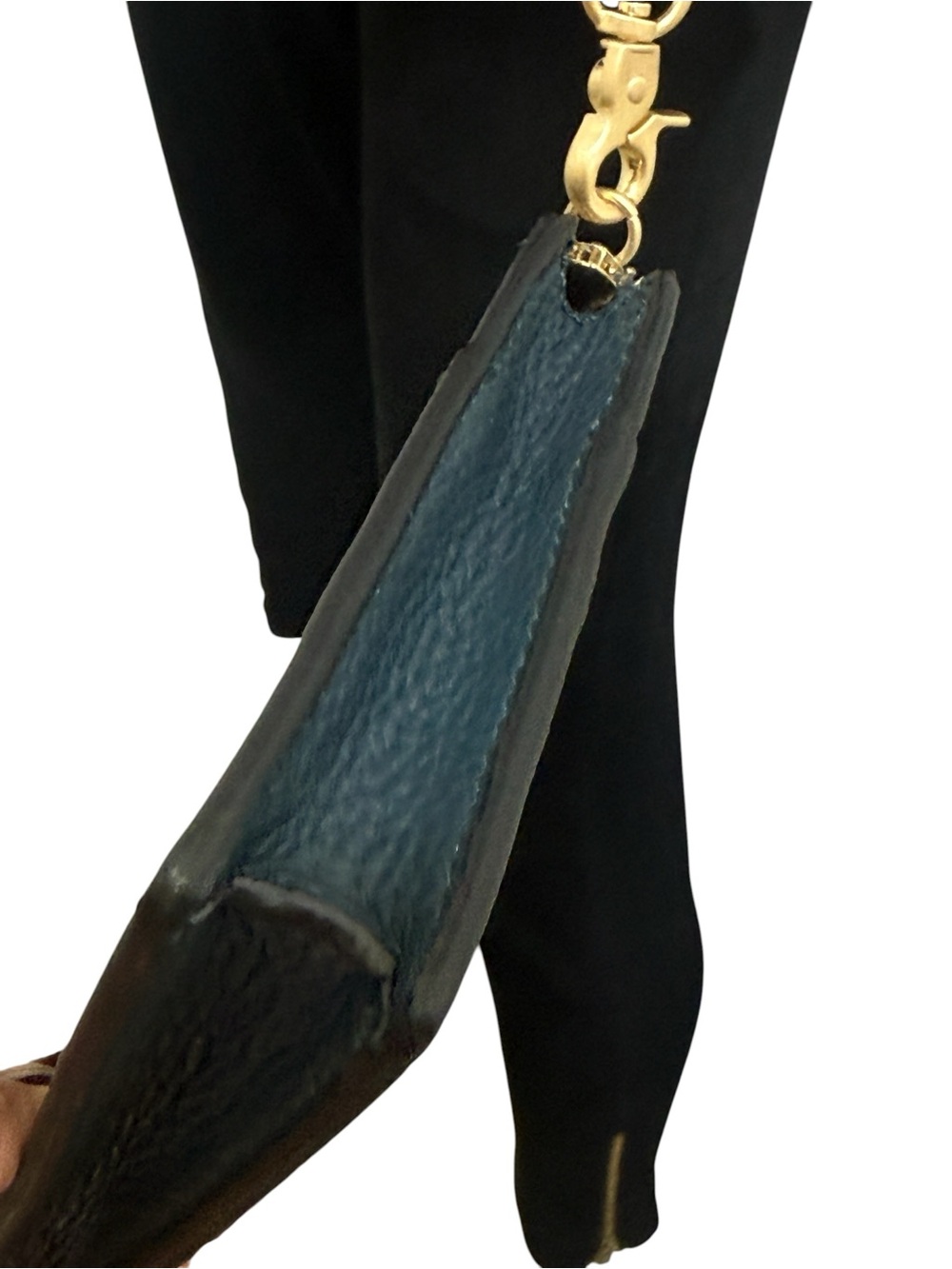 Spartina 449 Forest Green Pebbled Leather Wristlet with Gold Accent - Picture 14 of 16